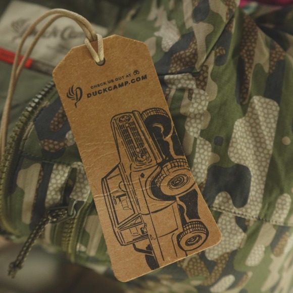 New NWT Duck Camp Jacket Airflow Insulated Hoodie - Woodland Camo - Picture 5 of 10